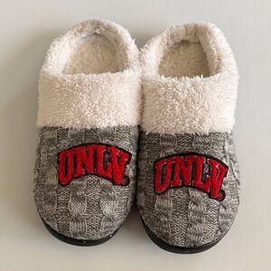 UNLV Women’s Cozy Gray Sweater Knit Slippers Size 7/8